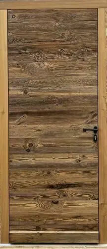 Disponible - Porte d‘entrée en vieux bois TARENTAISE avec lames horizontales - 215 x 90 cm - droite poussant