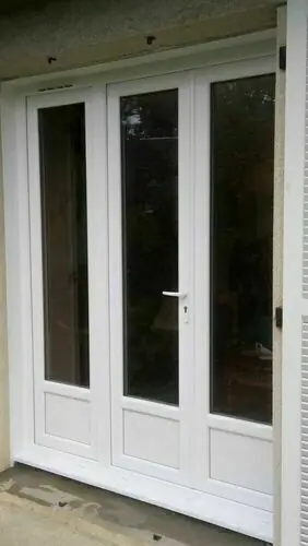 Porte-fenêtre PVC blanc VISION 70 - 3 vantaux avec soubassement - 215x140 cm - serrure | Derniers articles