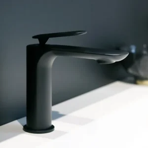 Mitigeur lavabo FOIL noir - hauteur sous bec 11,5cm | Profitez-en