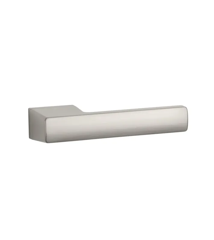 Offre exclusive - Poignées de porte nickel satiné BRISA